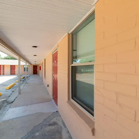 Budget Inn & Suites Baton Rouge-3