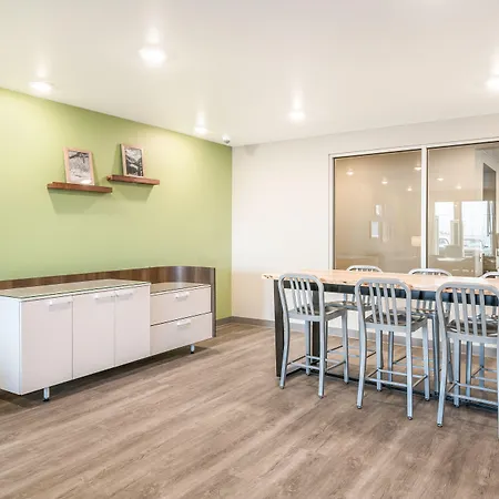 Woodspring Suites Missoula-2