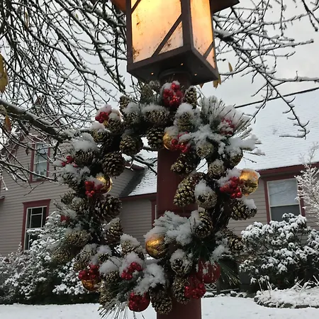 Arden Forest Inn-2