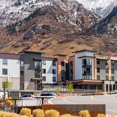 Courtyard By Marriott Salt Lake City Cottonwood-3