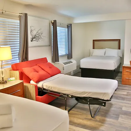 Travelodge By Wyndham Crescent City-3