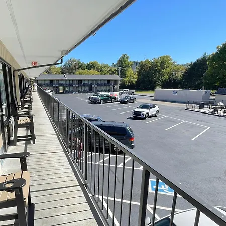 Travelodge By Wyndham Pigeon Forge Dollywood Lane-3