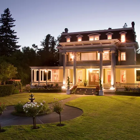 Churchill Manor-2