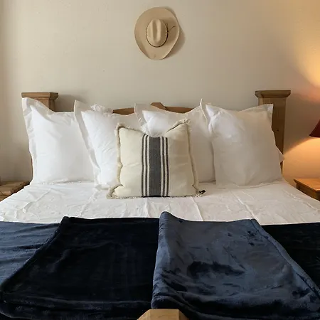 Schmitz Bed & Breakfast-2