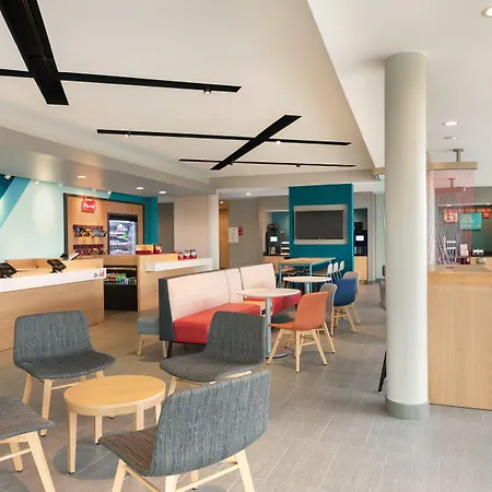 Avid Hotel Fayetteville West By Ihg-3