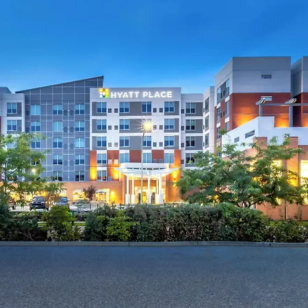 Hyatt Place Kelowna-2