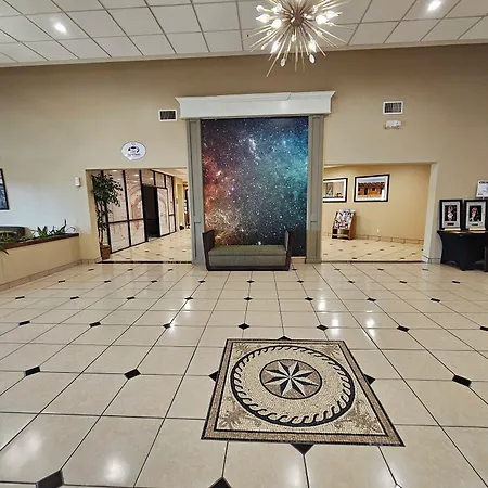 Clarion Inn & Suites Roswell-3