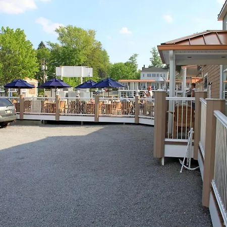 Lake Front Hotel-2