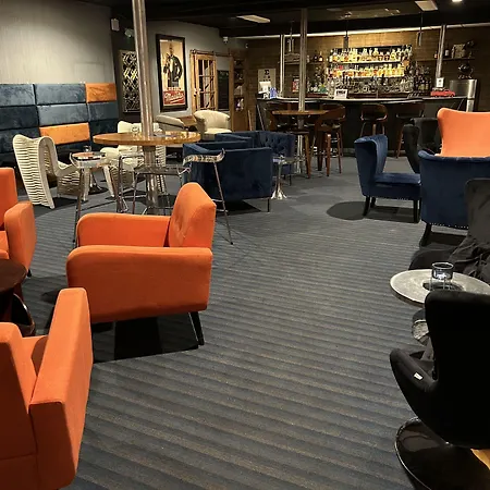 Lancaster Motor Inn-3