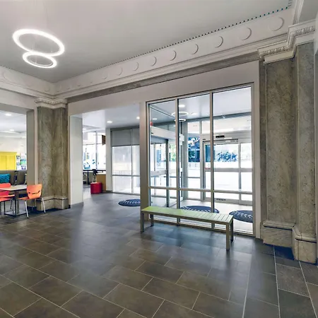 Home2 Suites By Hilton Minneapolis Downtown-2