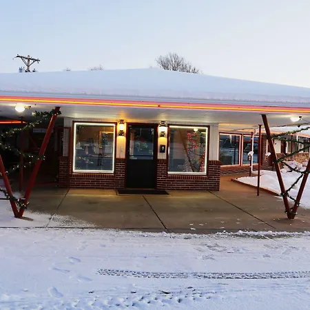 Raine Motel-3
