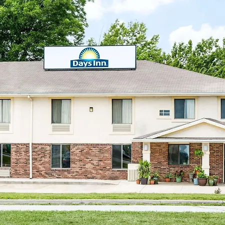 Days Inn By Wyndham Warrensburg-2