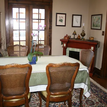 Serendipity Bed And Breakfast-2