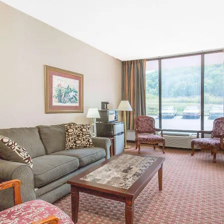 Days Inn By Wyndham Princeton-3