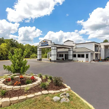 Baymont By Wyndham Dothan-3
