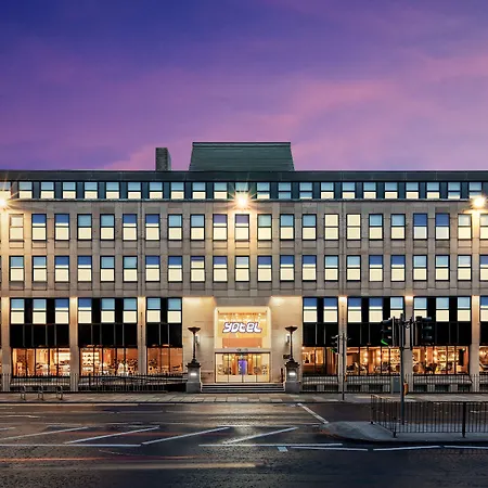 Yotel Edinburgh-2