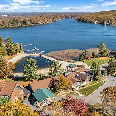 The Lodge Luxury Resort At Lake Harmony-2
