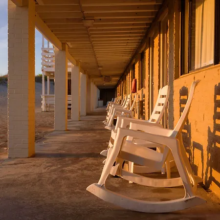 Outer Banks Motor Lodge-3