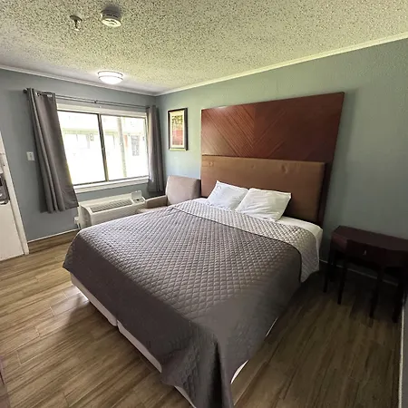 Studio Suites-3