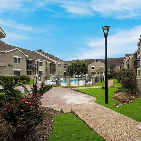 Mainstay Suites Savannah Midtown-3