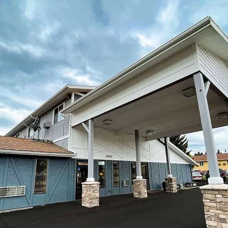 Super 8 By Wyndham Missoula/Brooks Street-2