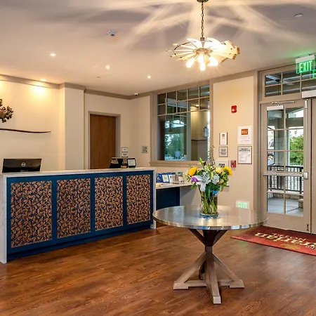The Agrarian Hotel; Best Western Signature Collection-3