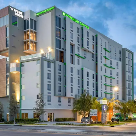 Wyndham Garden Miami International Airport-3