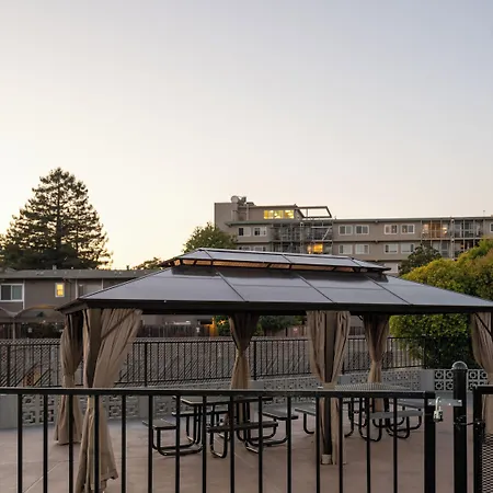 Seaside Inn & Suites-2