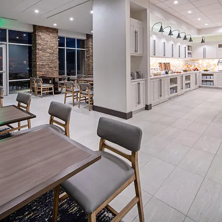 Hyatt Place Bakersfield-3