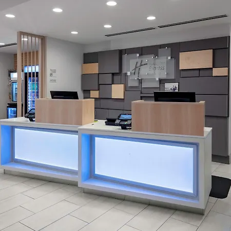 Holiday Inn Express & Suites Wilmington West - Medical Park By Ihg-2