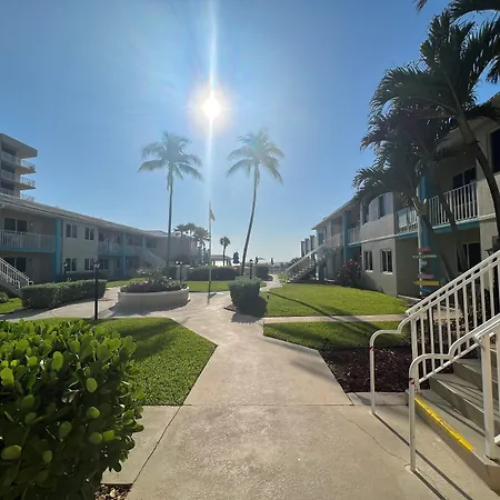 Gulfstream Manor-2