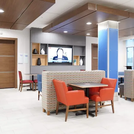 Holiday Inn Express & Suites - Dallas Market Center By Ihg-2
