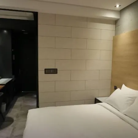 The Hong C Hotel-3