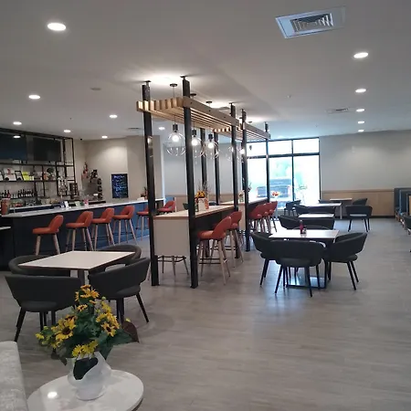 Holiday Inn - Kansas City - Northeast By Ihg-3