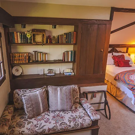 Old Monterey Inn-3
