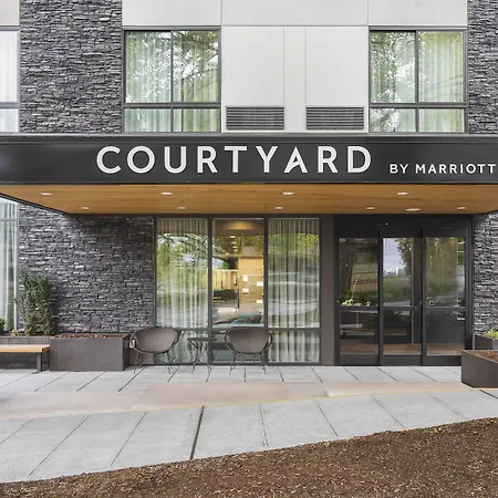 Courtyard By Marriott Seattle Northgate-3