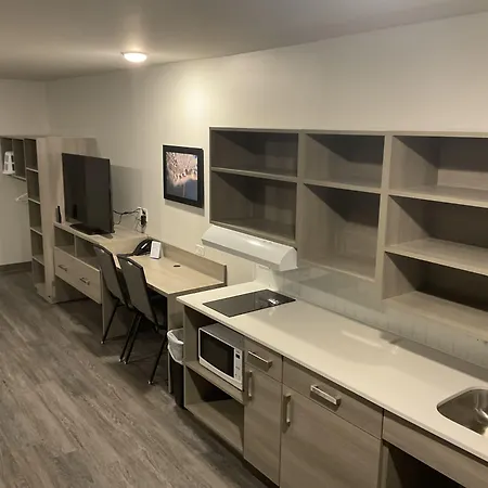 Woodspring Suites Detroit Sterling Heights-2