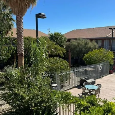 Big Chile Inn & Suites-3
