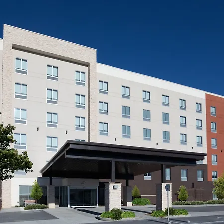 Holiday Inn Express & Suites - Nashville Metrocenter Downtown By Ihg-2