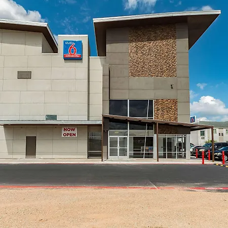 Studio 6 New Braunfels, Tx-2