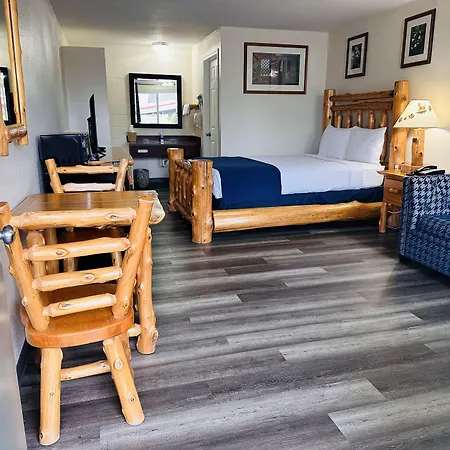 Northwoods Motel-3