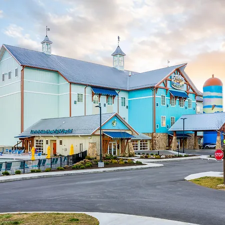 The Lodge At Camp Margaritaville-2