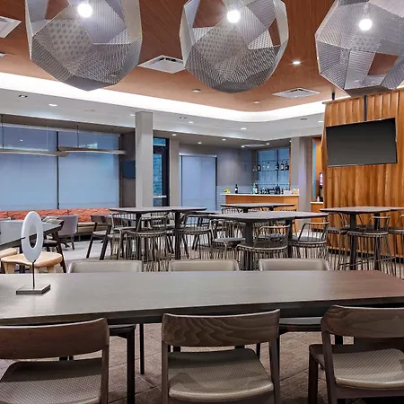 Springhill Suites By Marriott Kansas City Plaza-3