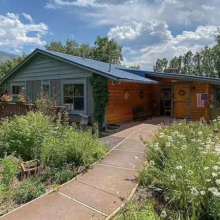 Country Sunshine Bed And Breakfast-3