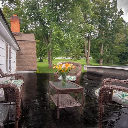 Blackberry River Inn-3