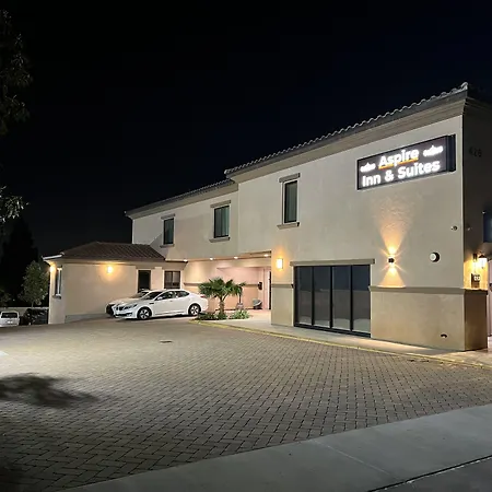 Aspire Inn & Suites Orange-3