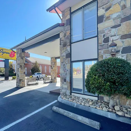 Super 8 By Wyndham Pigeon Forge Downtown-3