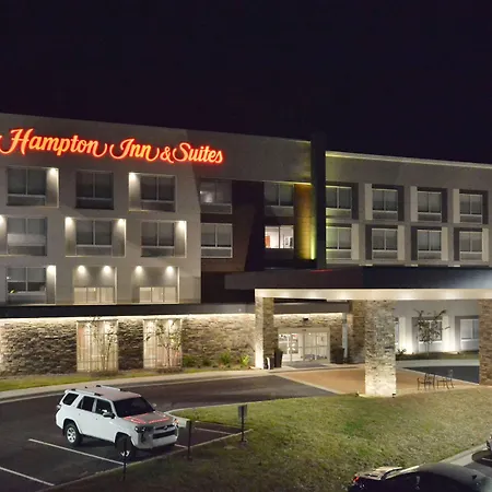 Hampton Inn & Suites Charlotte North I 485-3