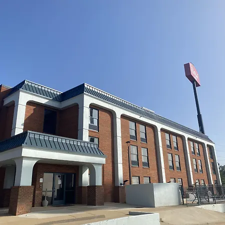 Hometowne Studios By Red Roof Prattville-3