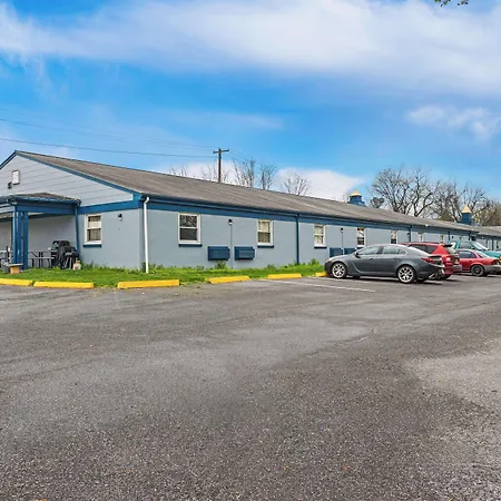 Americas Best Value Inn Carlisle-3